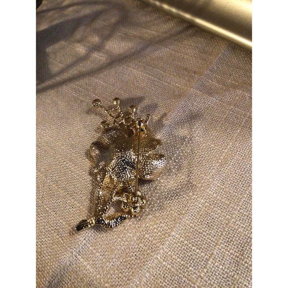 NWT Enameled Flower Brooch Pin Honey Beige & Carmel With Rhinestones BEAUTIFUL! - Picture 5 of 16